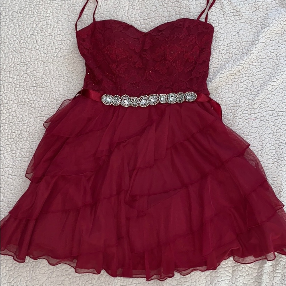 Burgundy Sweetheart Homecoming Dress